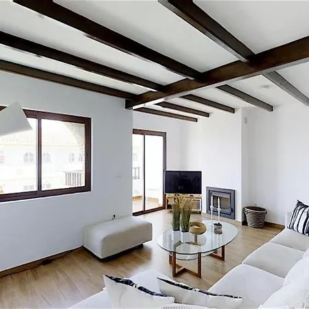 7005 Penthouse Very Spacious, High Standard, 3 Bed Mijas